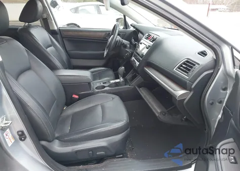 2015 Subaru Outback 2.5I Limited z USA, uszkodzony, nr VIN 4S4BSBJC4F3356915